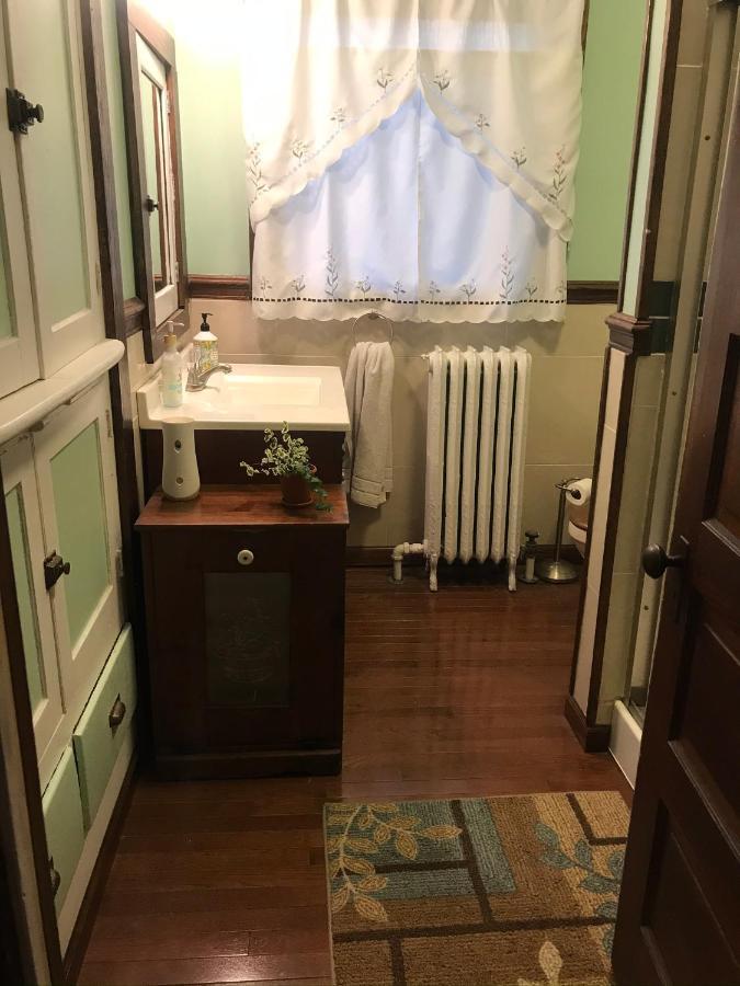 Bed and Breakfast 5 Star Victorian Mansion-Downtown No Locals Erie Exterior foto