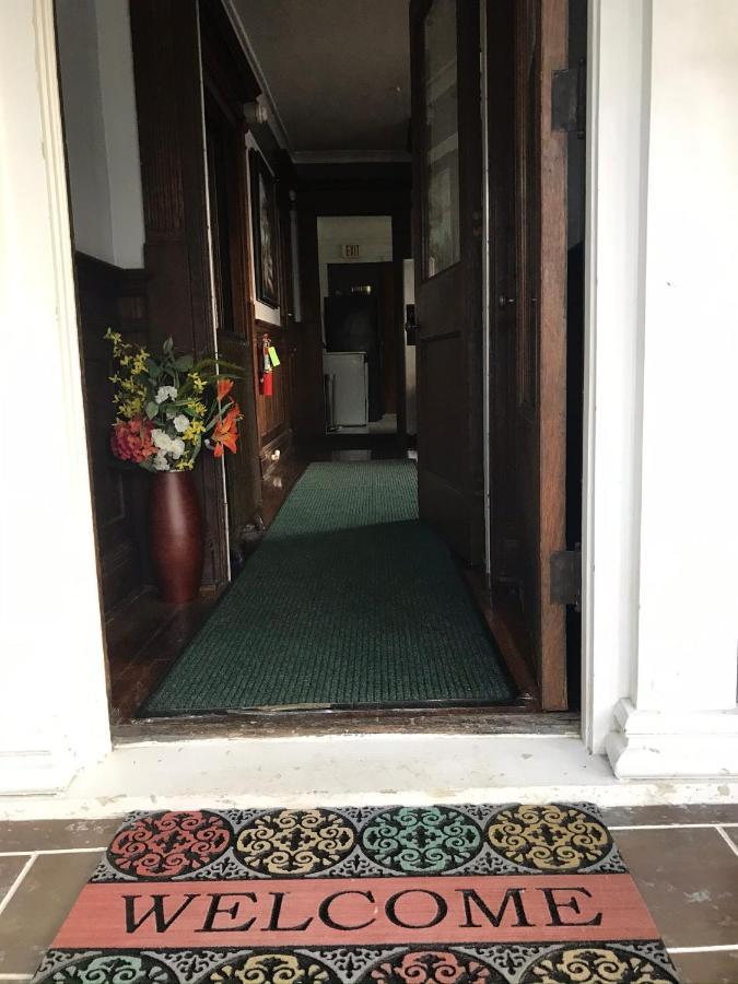 Bed and Breakfast 5 Star Victorian Mansion-Downtown No Locals Erie Exterior foto