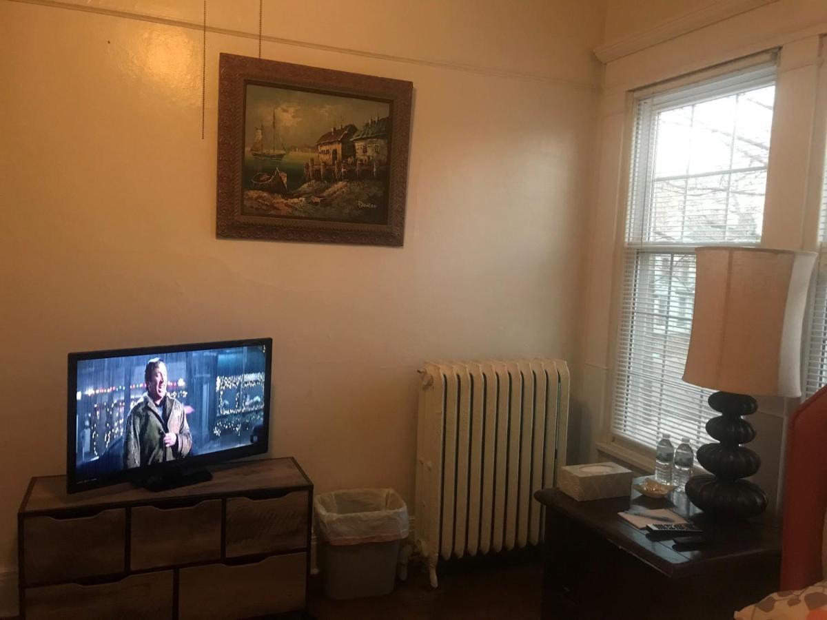 Bed and Breakfast 5 Star Victorian Mansion-Downtown No Locals Erie Exterior foto